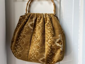 Hobo bag in velluto