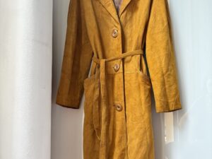 Coat in camoscio vintage anni ’90 color miele