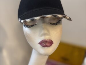 Cap in lana AQUASCUTUM
